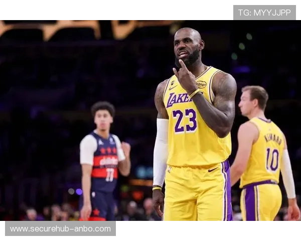 湖人核心状态回暖迎赛季关键战詹姆斯带队冲击连胜纪录