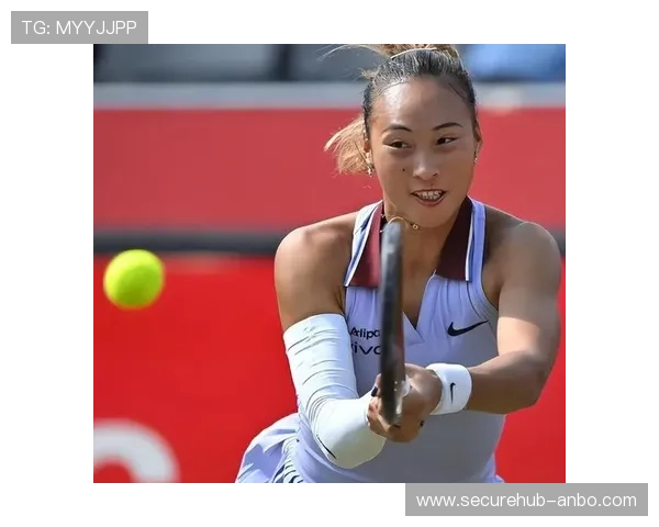 澳网焦点对决精彩纷呈 本土新星逆转晋级引关注