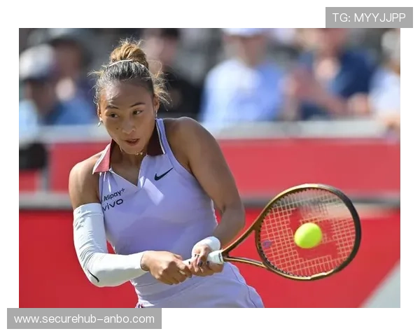 网球界最新动态：顶尖选手赛事表现与赛季前景分析